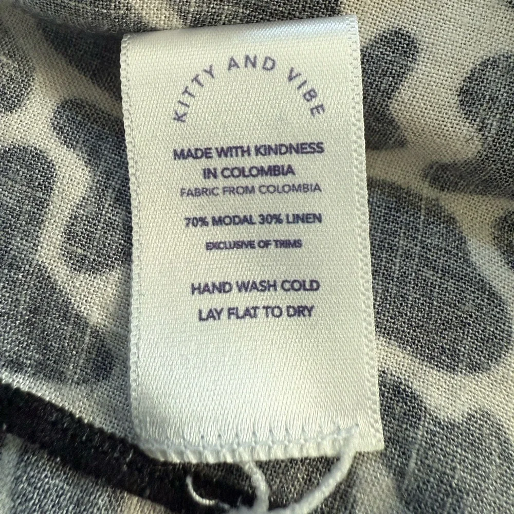 KITTY AND VIBE Floral Black and Cream Women's Linen Shorts - Picture 5 of 6